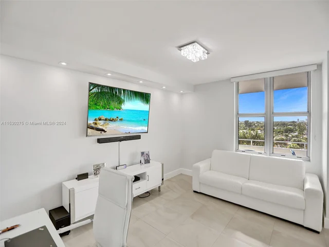 9225 Collins Ave # 912, Surfside FL 33154