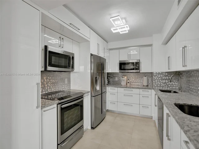 9225 Collins Ave # 912, Surfside FL 33154