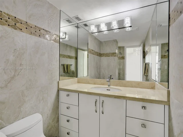 9225 Collins Ave # 912, Surfside FL 33154