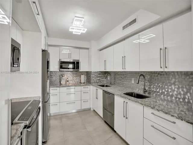 9225 Collins Ave # 912, Surfside FL 33154