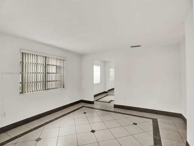 2921 Whitehead St # 0, Miami FL 33133