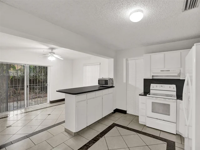 2921 Whitehead St # 0, Miami FL 33133