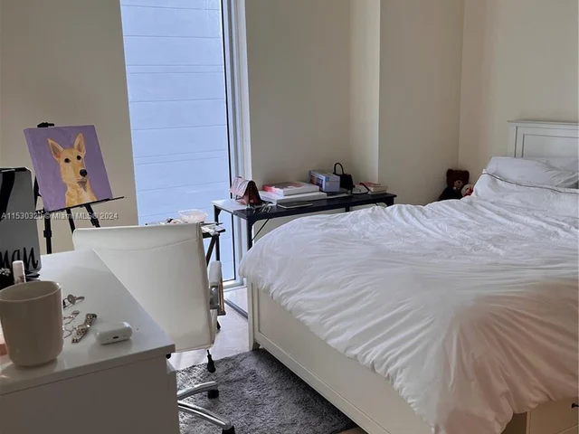 185 SW 7th St # 3211, Miami FL 33130