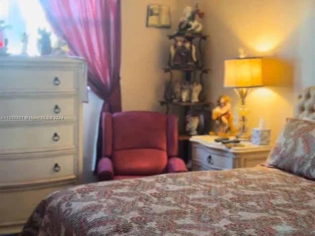 2860 Somerset Dr # 208K, Lauderdale Lakes FL 33311