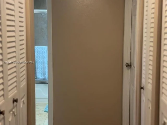 2860 Somerset Dr # 208K, Lauderdale Lakes FL 33311