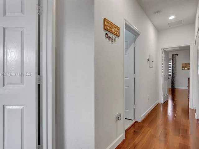 11433 SW 252nd Ter, Homestead FL 33032