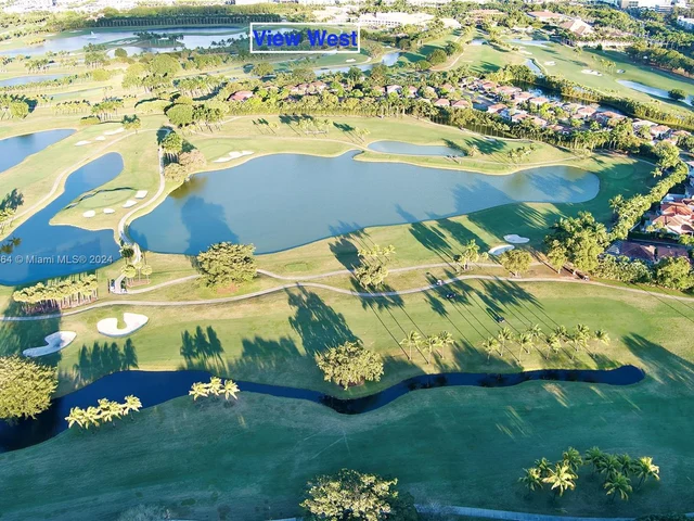 4553 NW 94th Pl, Doral FL 33178