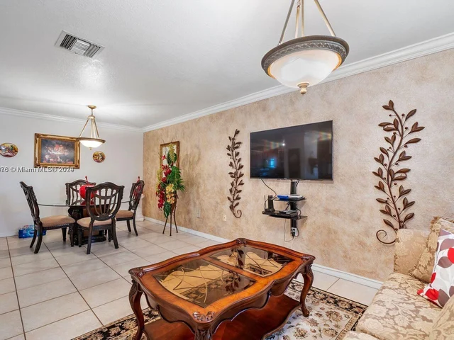 6757 NW 182nd St # 102, Hialeah FL 33015