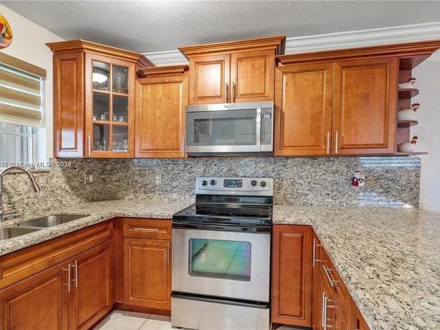 6757 NW 182nd St # 102, Hialeah FL 33015