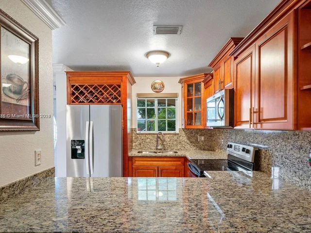 6757 NW 182nd St # 102, Hialeah FL 33015