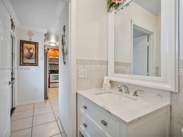 6757 NW 182nd St # 102, Hialeah FL 33015