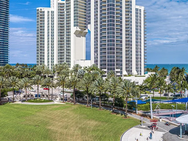 19333 Collins Ave, Sunny Isles Beach FL 33160