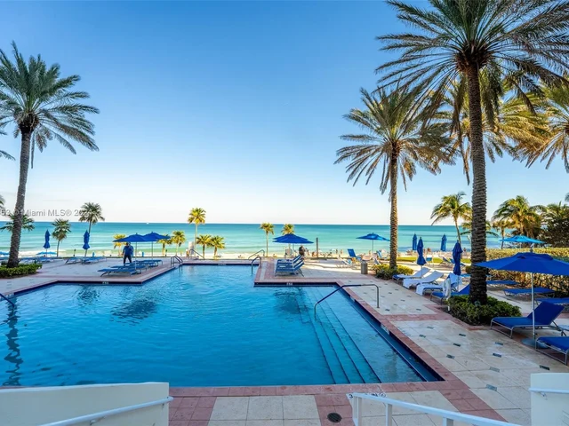 19333 Collins Ave, Sunny Isles Beach FL 33160