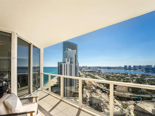 19333 Collins Ave, Sunny Isles Beach FL 33160