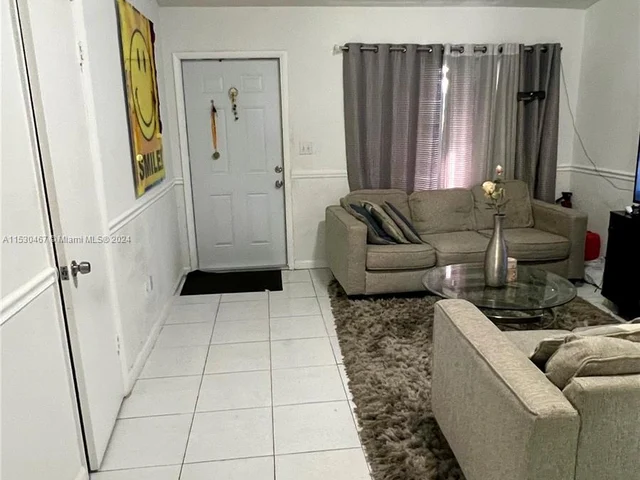 11016 SW 123rd Pl, Miami FL 33186