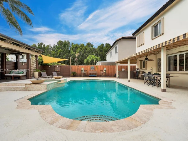 16634 SW 50th Ter, Miami FL 33185