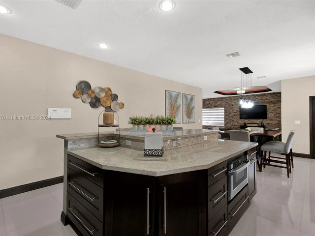 16634 SW 50th Ter, Miami FL 33185