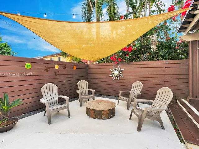 16634 SW 50th Ter, Miami FL 33185