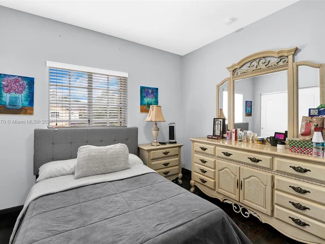 16634 SW 50th Ter, Miami FL 33185