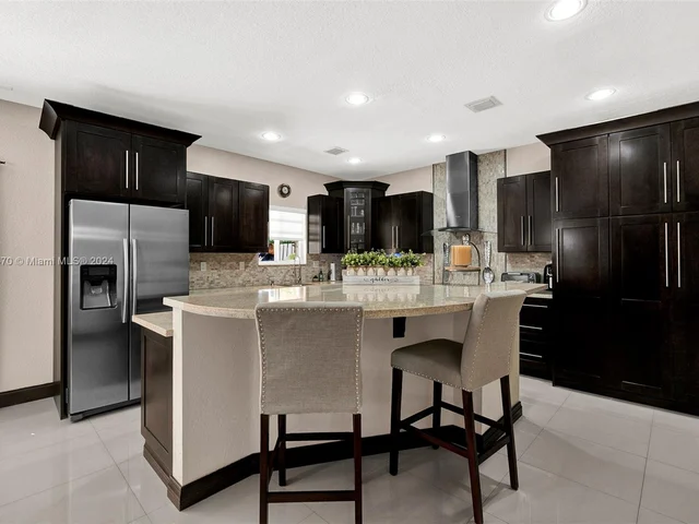 16634 SW 50th Ter, Miami FL 33185