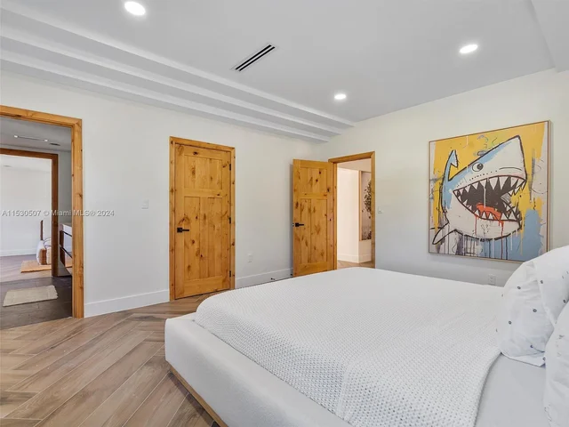 4431 Alton Rd, Miami Beach FL 33140