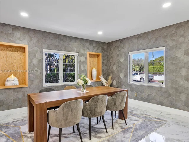 4431 Alton Rd, Miami Beach FL 33140