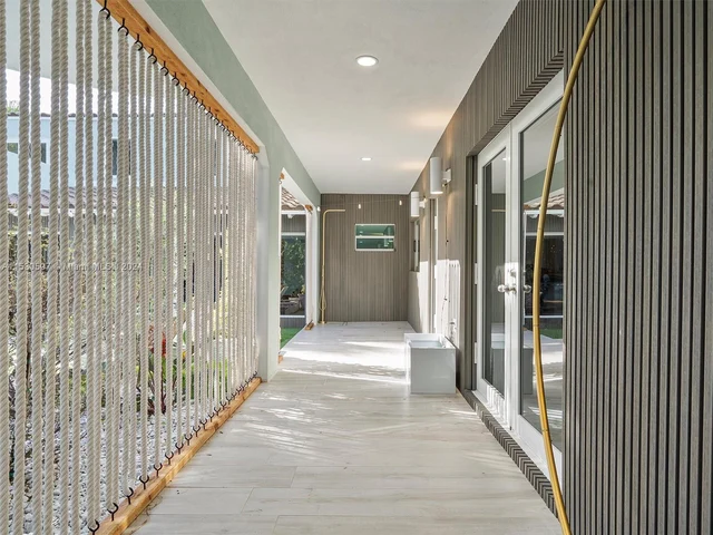 4431 Alton Rd, Miami Beach FL 33140