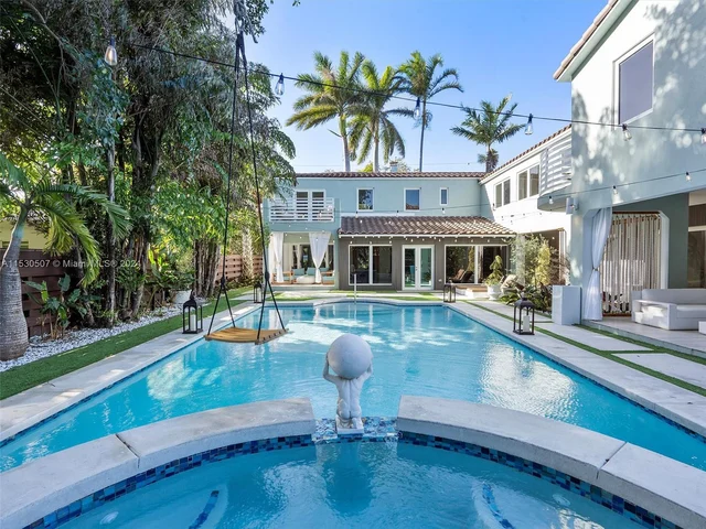 4431 Alton Rd, Miami Beach FL 33140