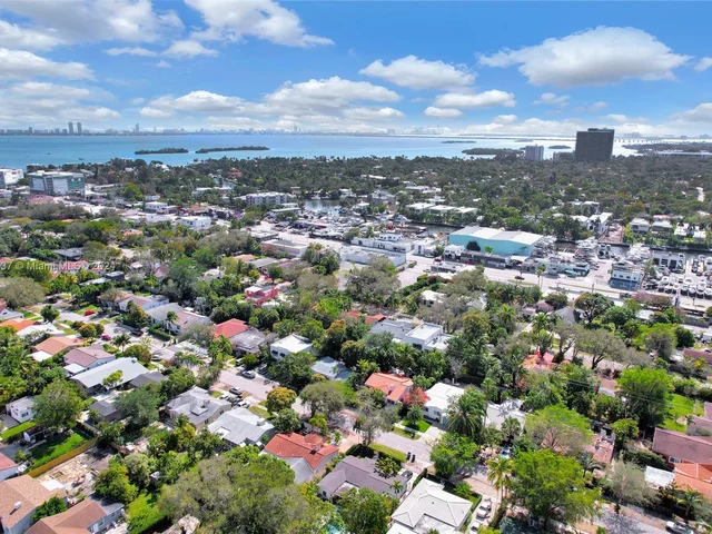 742 NE 81st St, Miami FL 33138