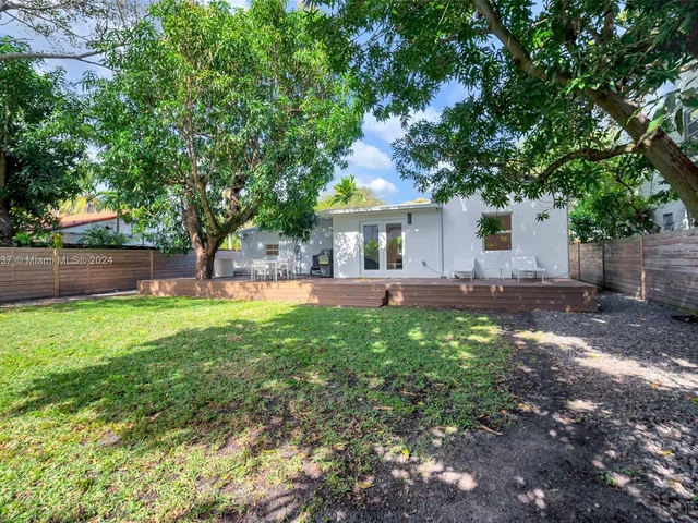 742 NE 81st St, Miami FL 33138