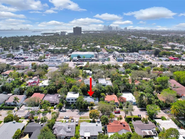 742 NE 81st St, Miami FL 33138