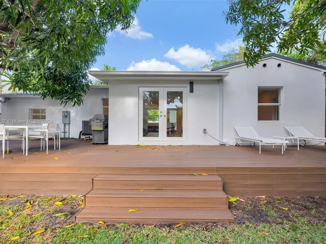 742 NE 81st St, Miami FL 33138