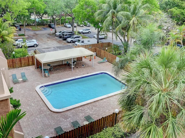 6800 Cypress Rd # 506, Plantation FL 33317