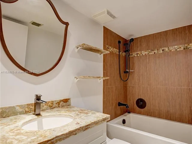 6800 Cypress Rd # 506, Plantation FL 33317