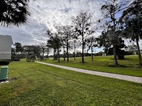 6100 NW 44th St # 104, Lauderhill FL 33319