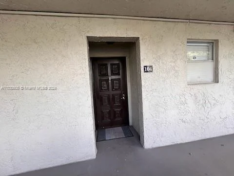 6100 NW 44th St # 104, Lauderhill FL 33319