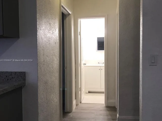 2395 NW 95th St, Miami FL 33147