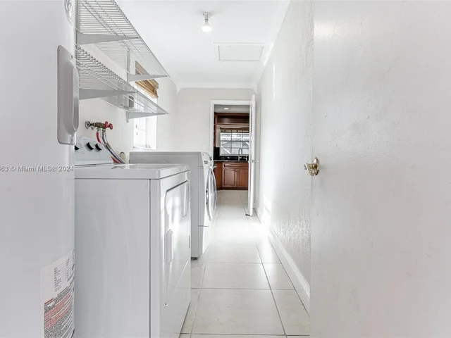 10100 Ramblewood Dr, Coral Springs FL 33071