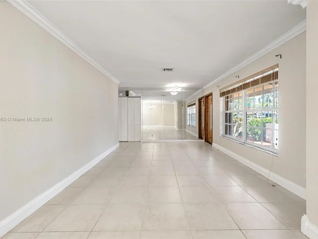 10100 Ramblewood Dr, Coral Springs FL 33071