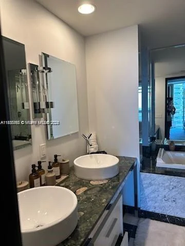 398 NE 5th St # 1903, Miami FL 33132