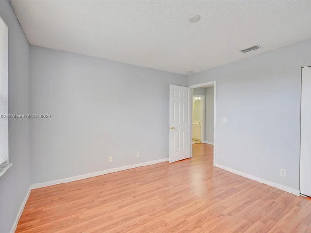 6785 NW 38th Dr, Lauderhill FL 33319