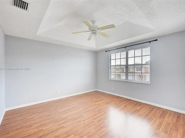 6785 NW 38th Dr, Lauderhill FL 33319