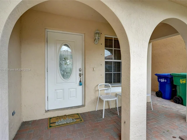 6785 NW 38th Dr, Lauderhill FL 33319