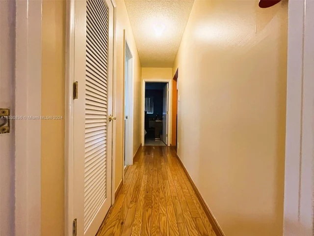 6955 NW 11th St, Margate FL 33063