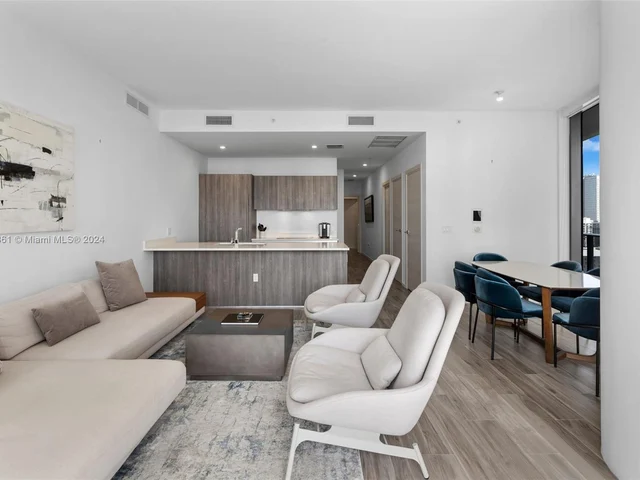 801 S Miami Ave # 4904, Miami FL 33130