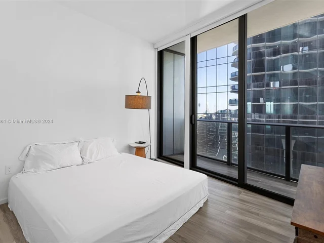 801 S Miami Ave # 4904, Miami FL 33130