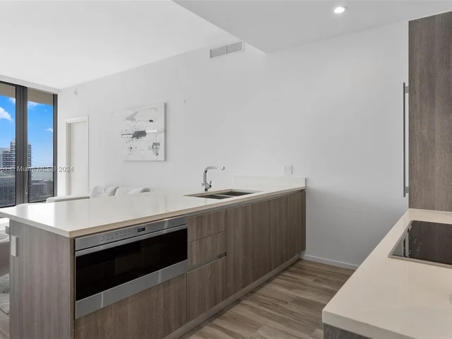 801 S Miami Ave # 4904, Miami FL 33130