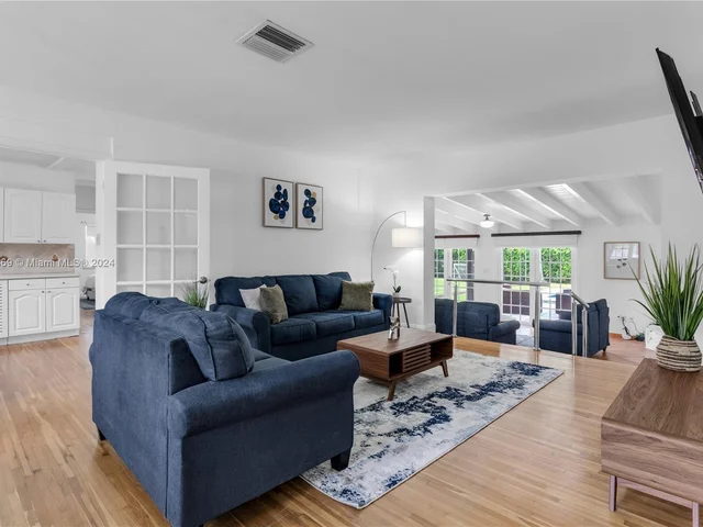 7800 SW 96th St, Miami FL 33156