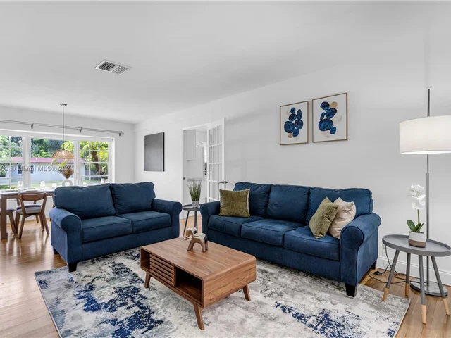 7800 SW 96th St, Miami FL 33156