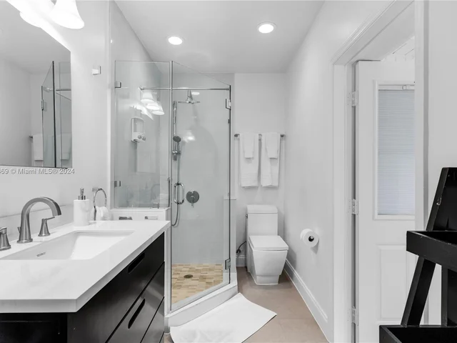 7800 SW 96th St, Miami FL 33156